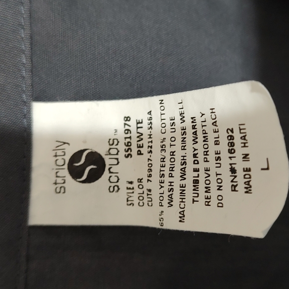 Scrub Top Pewter V Neck Short Sleeve Strictly Scrubs sz Large - Picture 2 of 6